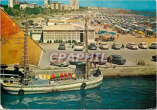 Cartes postales moderne Milano Marittima Plage et Chenal Bateau