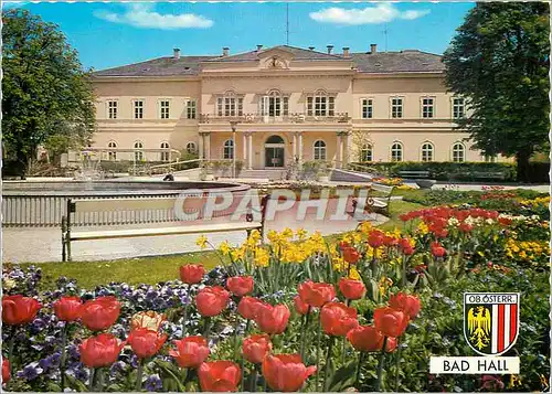 Cartes postales moderne Kurhaus bad hall oberostrerreich der welkurort grubt seina gaste mit blumen