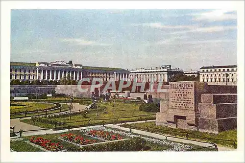 Cartes postales moderne Leningrad Le monument aux martyrs de la Revolution