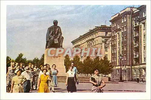 Cartes postales moderne Leningrad Le monument a Tchernychevski