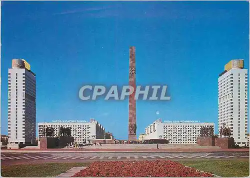 Cartes postales moderne Leningrad Le monument aux Defenseurs heroiques de Leningrad place de la Victoire