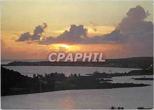 Cartes postales moderne Saint Martin Coucher de soleil sur le lagoon de Simson Bay