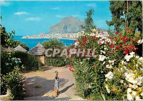 Cartes postales moderne Cefalu Vue generale et Village Magique