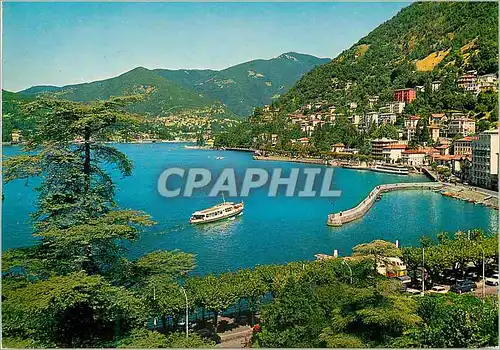 Cartes postales moderne Como le bord du lac vers villa geno