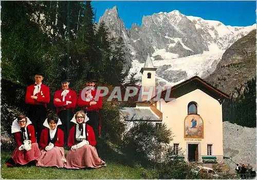 Cartes postales moderne Vallee d'aoste pittoreque Courmayeur m 1224 N D de guerison costumes et mont blanc m 4310 m Folk