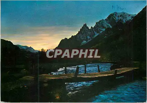 Cartes postales moderne Courmayeur le coucher du soleil dans la vallee ferret m 1580