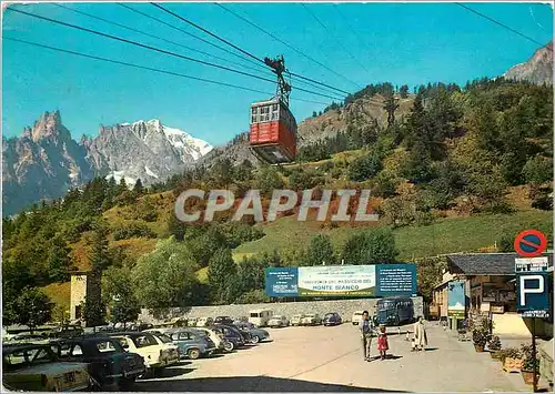 Cartes postales moderne Vallee d'aoste Courmayeur la palud m 1370 place de la funiculaire du m blanc