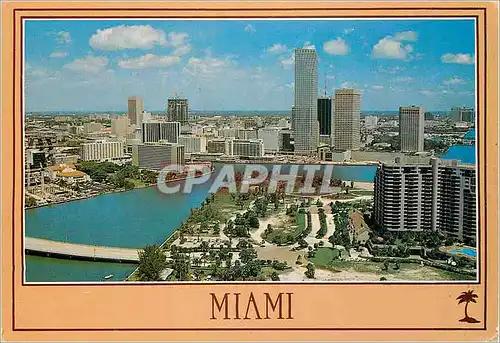 Cartes postales moderne Miami the new miami skyline with the holiday inn