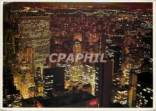 Moderne Karte New York A Panoramic view of New York city at night