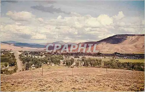 Cartes postales moderne Gunnison Colorado Fishing Headquarters on Highway