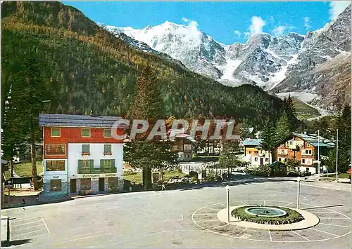 Cartes postales moderne Macugnaga Piazza Principale