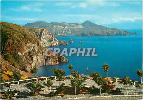 Cartes postales moderne Isola di Lipari (Italy) Quattrochi Les Faraglioni et Vulcano