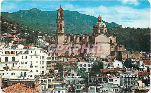 Cartes postales moderne Mexico The Santa Prisca Church dominantes the XVIIIth Century style town of Taxco Guerrero