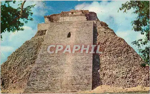 Cartes postales moderne The Soothsayer s Castle at Uxmal Yucatan Mexico
