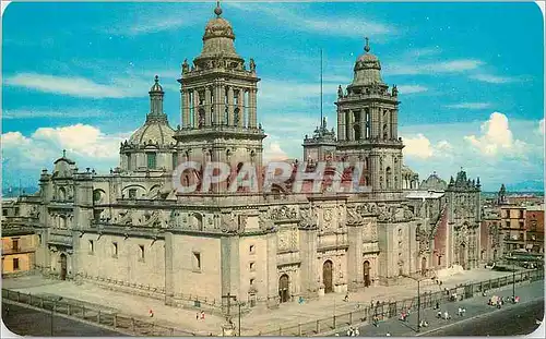 Moderne Karte largest Cathedral is located on the main square