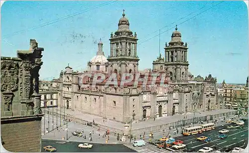 Cartes postales moderne The Mexico City Cathedral on the Main square