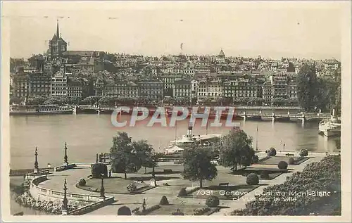 Cartes postales Geneve Quai du Mont Blanc et vue sur la ville Bateau