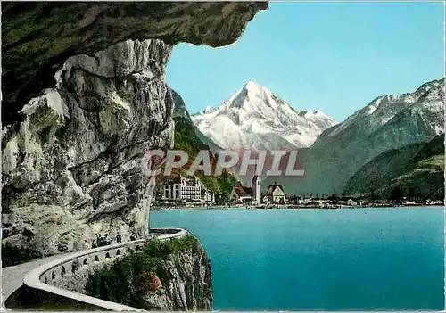 Cartes postales moderne Axenstrasse em Vierwaldstattersee mit Fluelen und Bristenstock Photoglob Wehrli A G Zurich