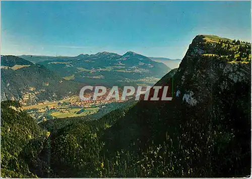 Cartes postales moderne Vallorbe et la Dent de Vaulion Vue aerienne