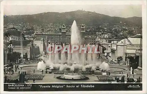 Cartes postales moderne Barcelona Parque de Montjuich Fuente Magica hacia el Tibidabo