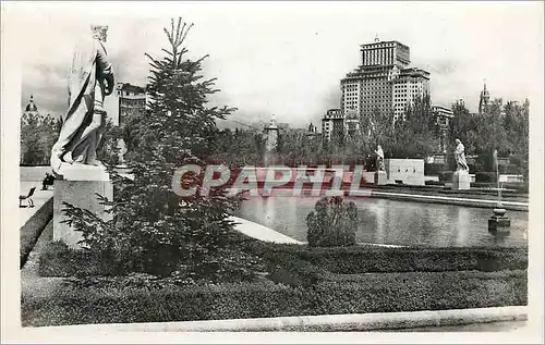 Cartes postales moderne Madrid Palais Royal Jardins