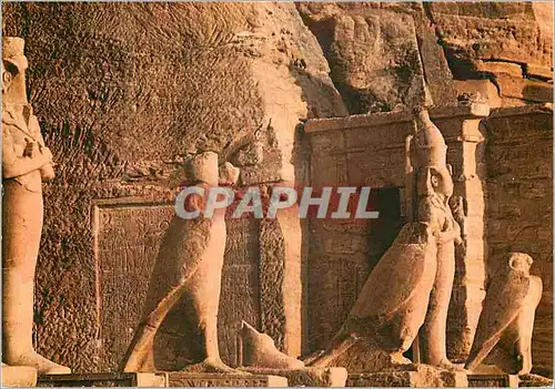 Cartes postales moderne Some Statues of Abou Simbel Rock Temple of Ramses