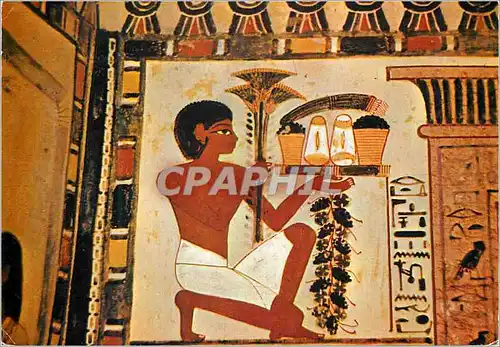 Cartes postales moderne Man making offerings