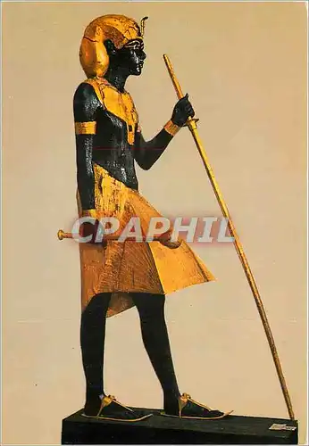 Cartes postales moderne The Egyptian Museum Tutankhamens Treasures Life size gilded wooden statue of Tutankhamen