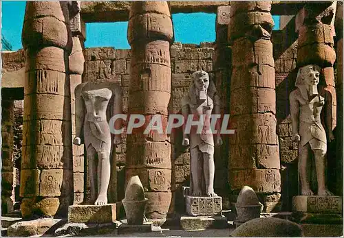 Moderne Karte Luxor Vorhof des Amon Tempels mit Ramses ii Statuen