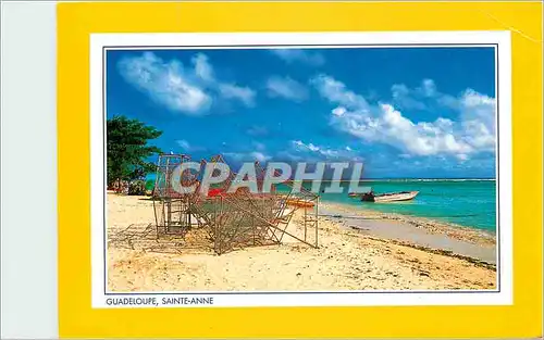 Cartes postales moderne Guadeloupe Sainte Anne Casiers de peche sur la plage