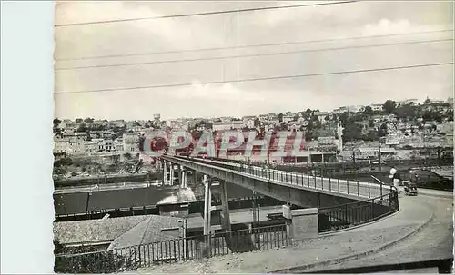 Cartes postales moderne Poitiers Vienne La passarelle des Roes et Coteaux de la Roche