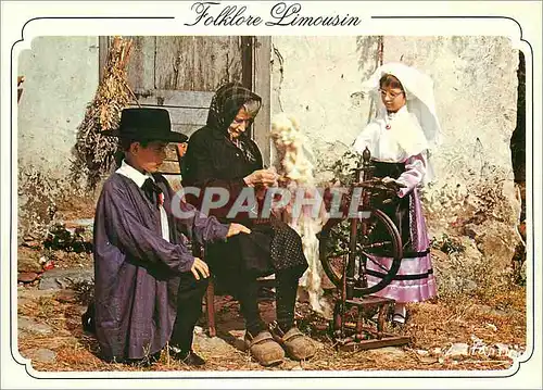 Cartes postales moderne Folklore Limousin Limousins du Groupe Folklorique d Isle H V La Fileuse
