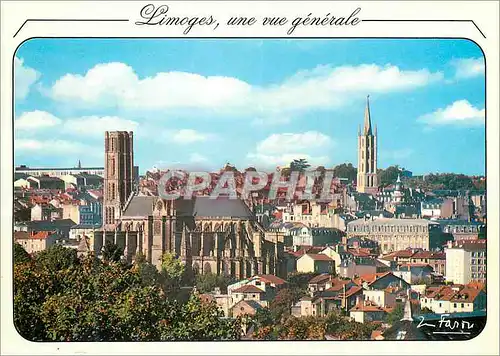 Cartes postales moderne Limoges une vue generale au premier plan la cathedrale puis le clocher St Michel centre ville
