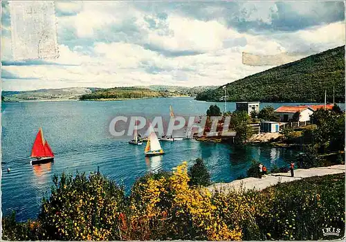 Cartes postales moderne Le Limousin Pittoresque Pres de Peyrat Le Chateau Le lac de Vassivieres l un des plus beaux du L