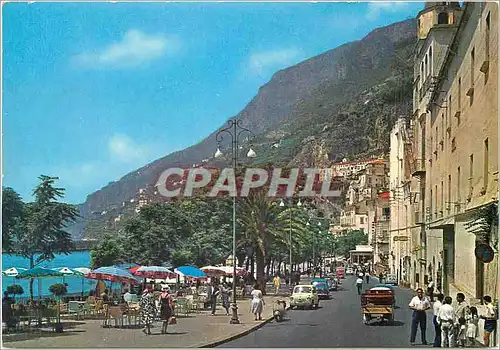 Cartes postales moderne Amalfi La Rue Roma