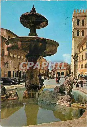 Cartes postales moderne Assisi Place de la commune