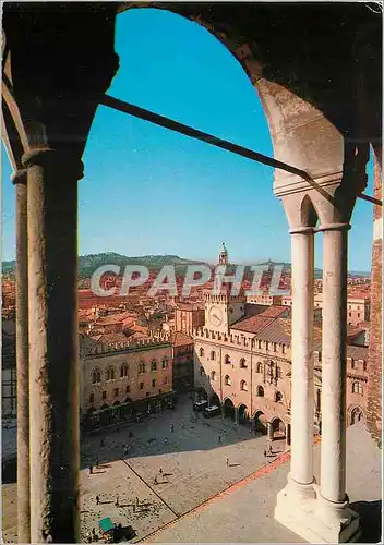Cartes postales moderne Bologna Vue panoramique de Piazza Maggiore