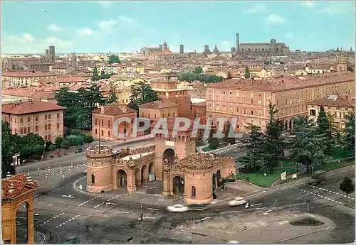 Cartes postales moderne Bologna Porte Saragosse et panorama