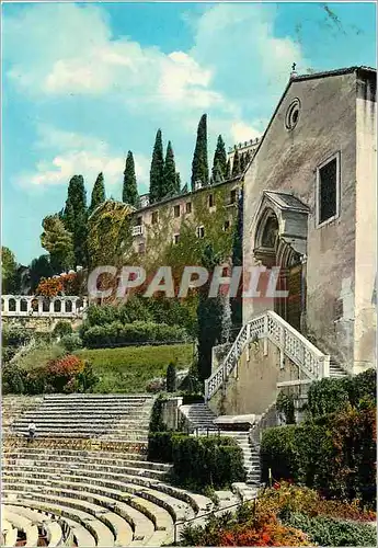 Cartes postales moderne Verona Le Theatre Romain Eglise de Ste Libera