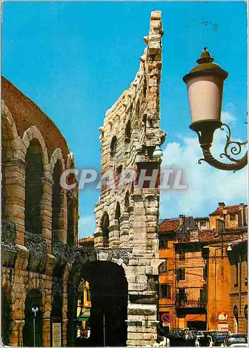 Cartes postales moderne Verona Un cote de l'arene