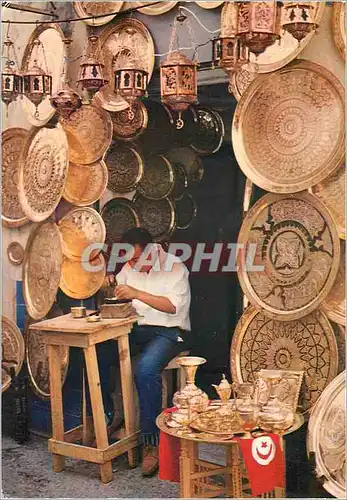 Cartes postales moderne Tunis artisans de cuivre dans les souks