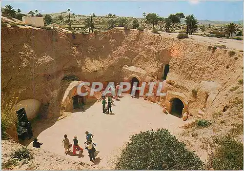 Moderne Karte Une habitation troglodyte de matmata a pit home at matmata