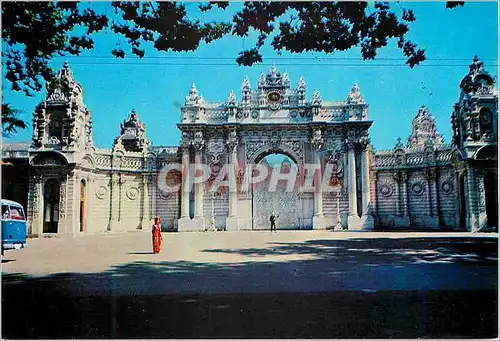 Cartes postales moderne Istanbul Turkey Portail de Dolmabahce palais