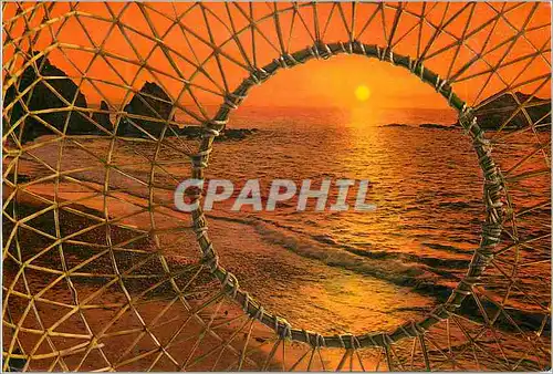 Cartes postales moderne Cataluna Tipica Voici un original et rougeatre lever-soleil Peche