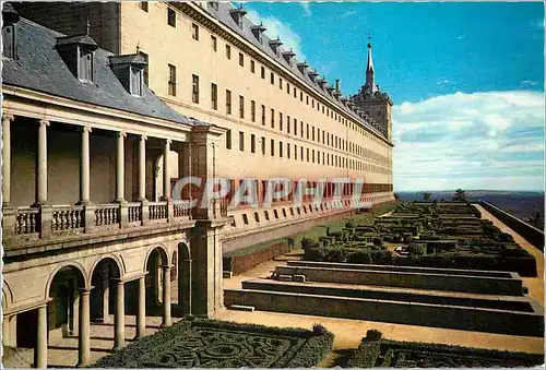 Cartes postales moderne El Escorial Monastere Jardin des Moines