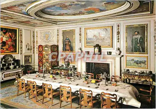Cartes postales moderne Windsor Castle Queen Mary's Dolls House The Dining Room