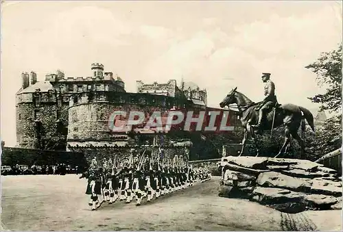 Moderne Karte Edinburgh Castle and earl Haig Statue Militaria