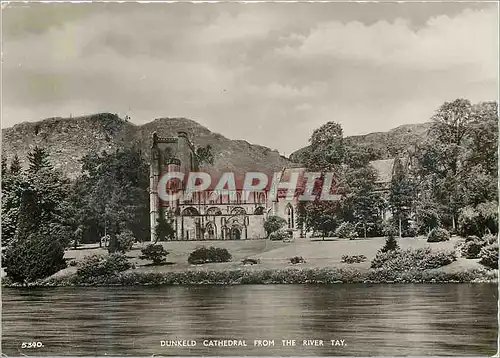 Cartes postales moderne Dunkeld Cathedral from The River Tay