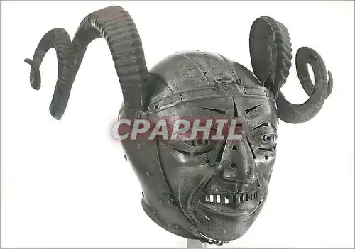 Cartes postales moderne Tower of London Armouries Helmet presented to Henri VIII by the emperor Maximilian I Innsbruck