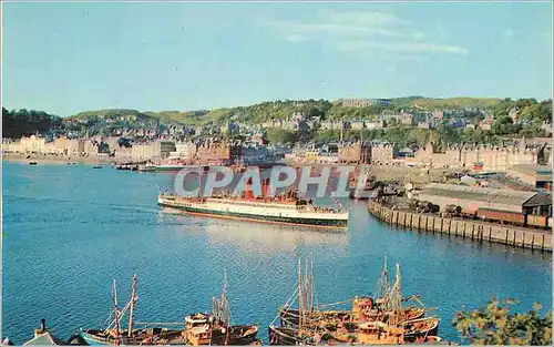 Cartes postales moderne King George V in Oban Bay Bateau